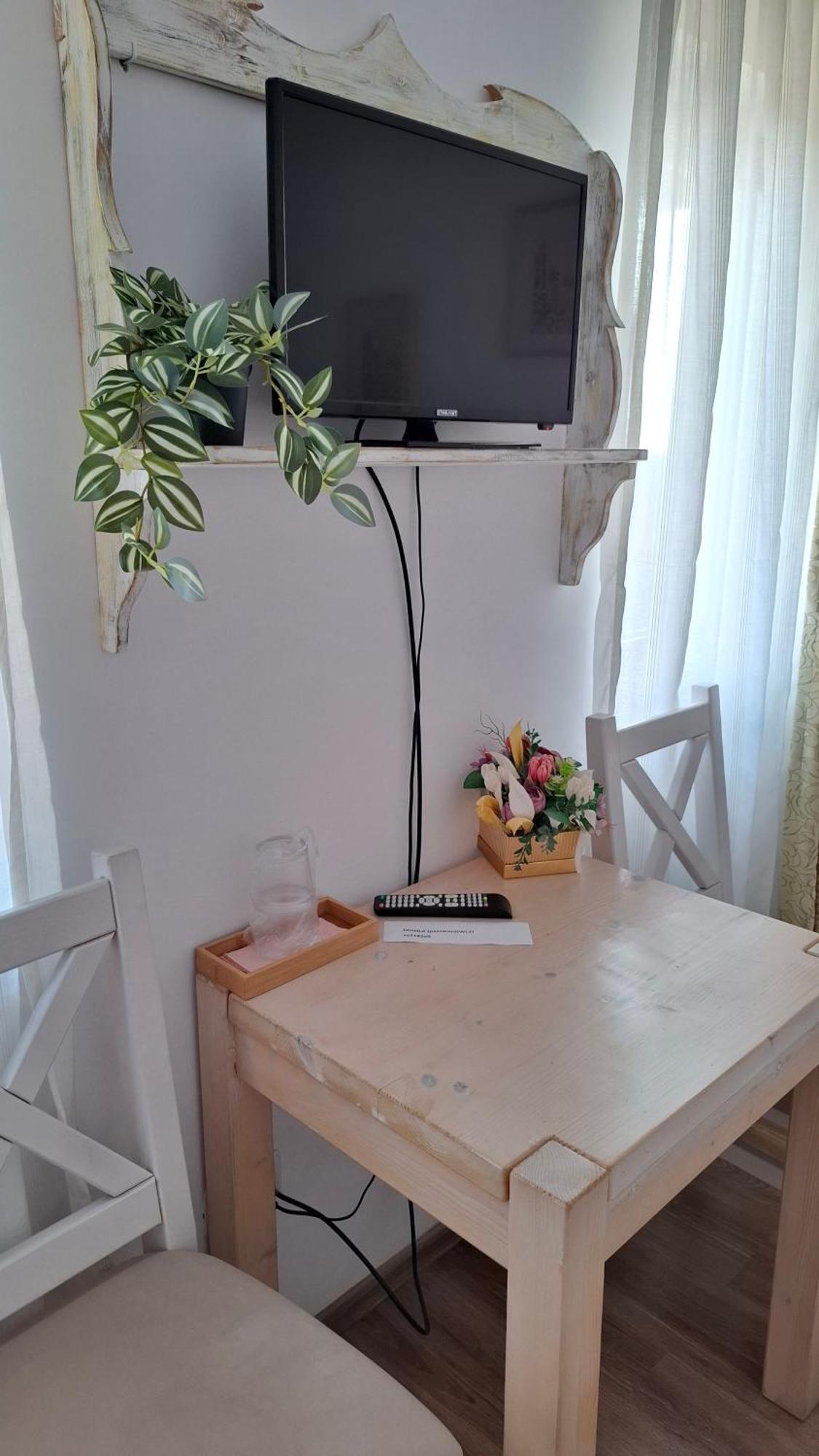 Dor De Casa Hotell Doljesti Rom bilde