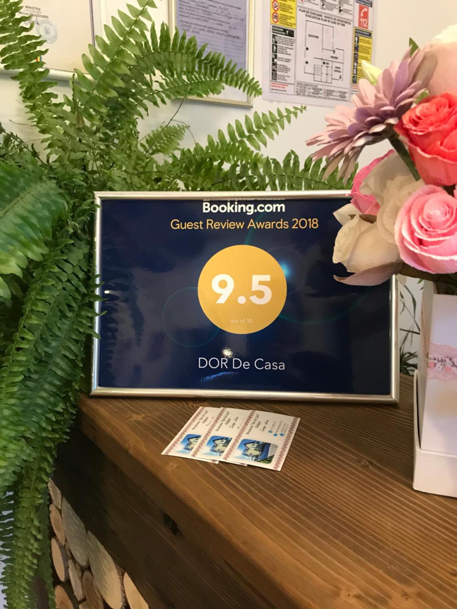 Dor De Casa Hotell Doljesti Eksteriør bilde